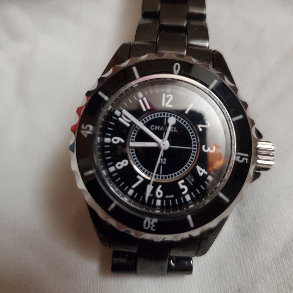 Chanel j12 quartz
